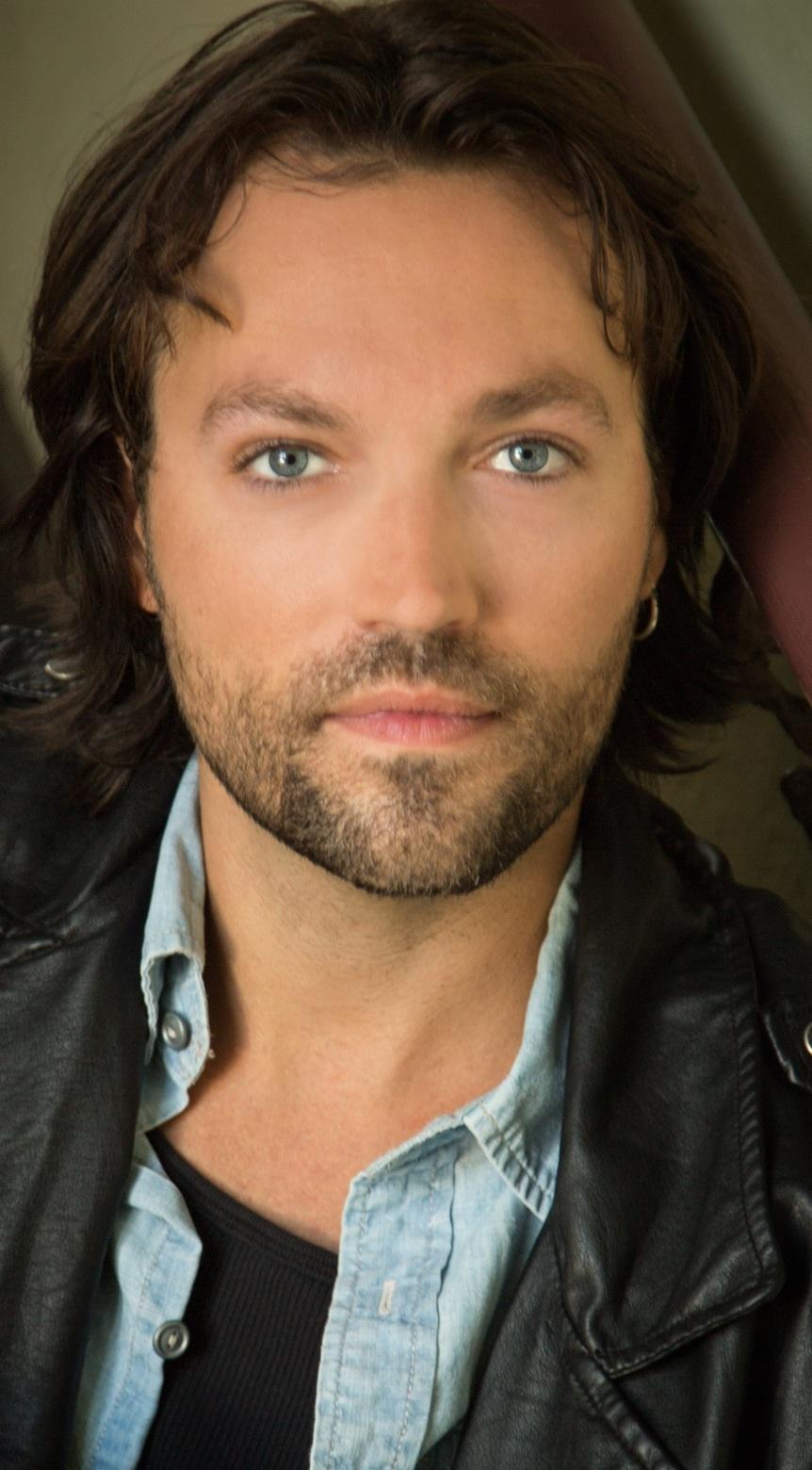 actor Macauley Gray large photo