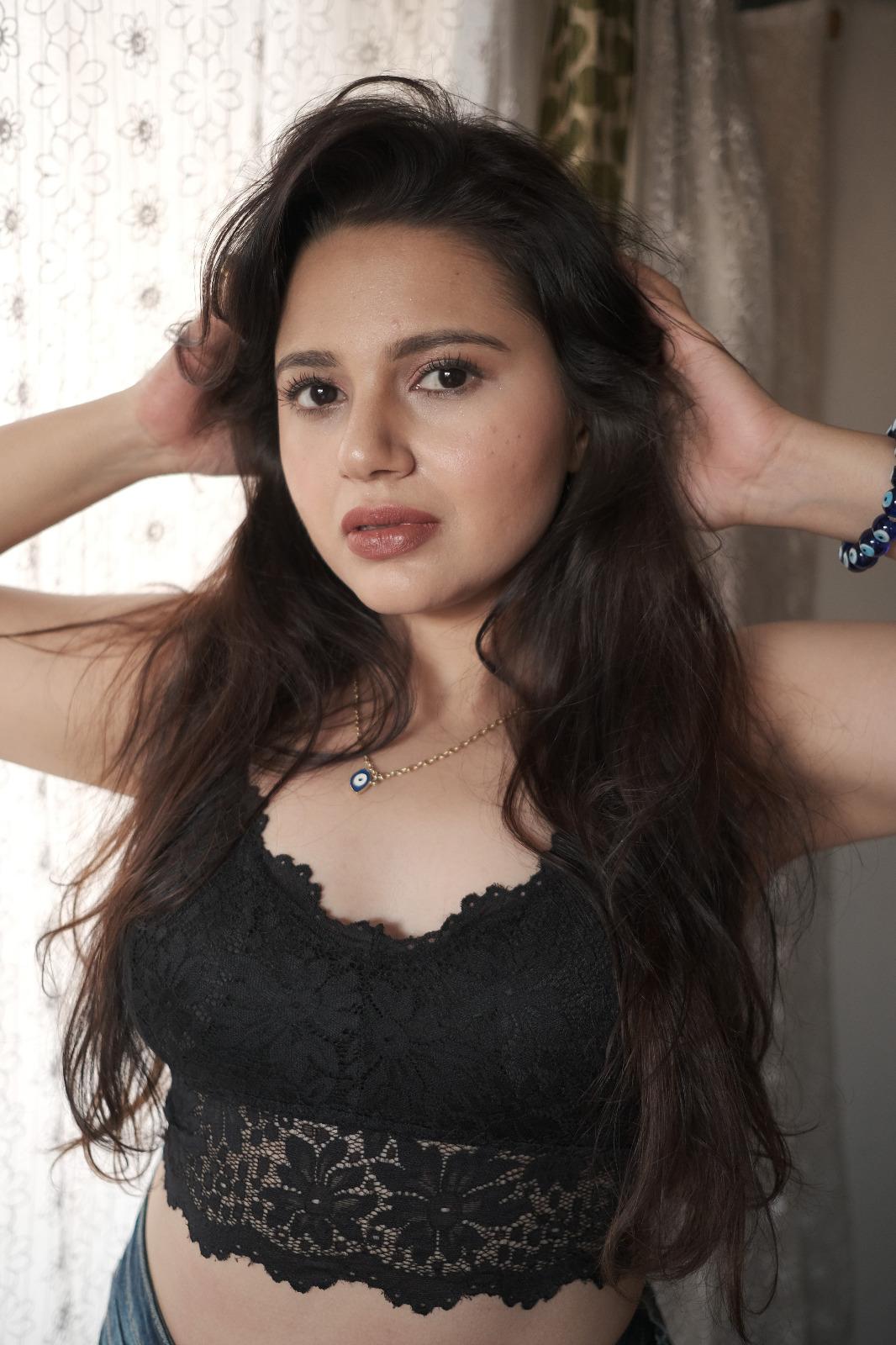 actor Priyanka Shuklaa large photo