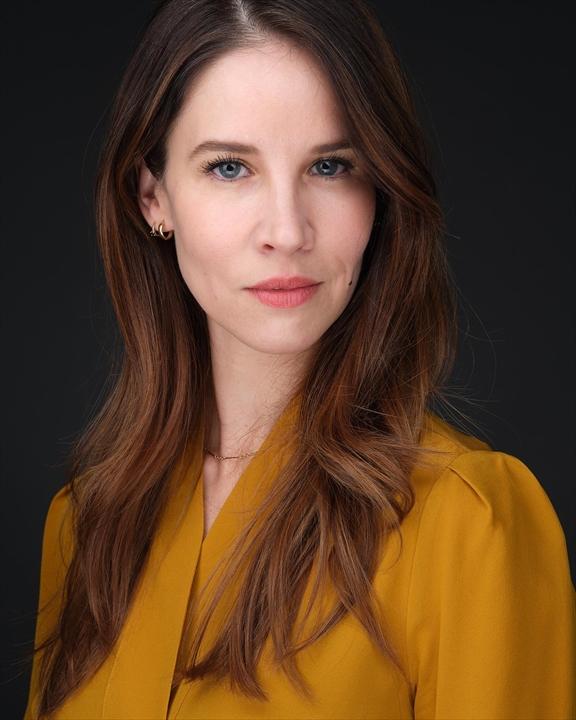 actor Helene Robbie large photo