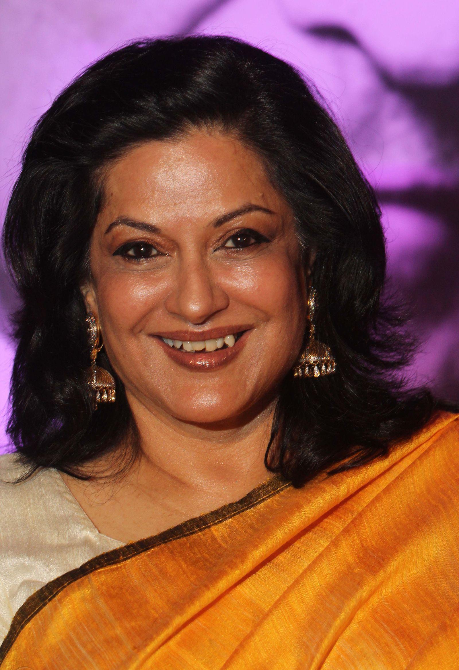 actor Moushumi Chatterjee large photo