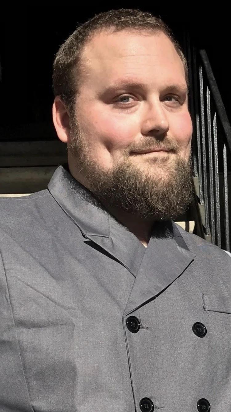 actor Adam Rowe large photo