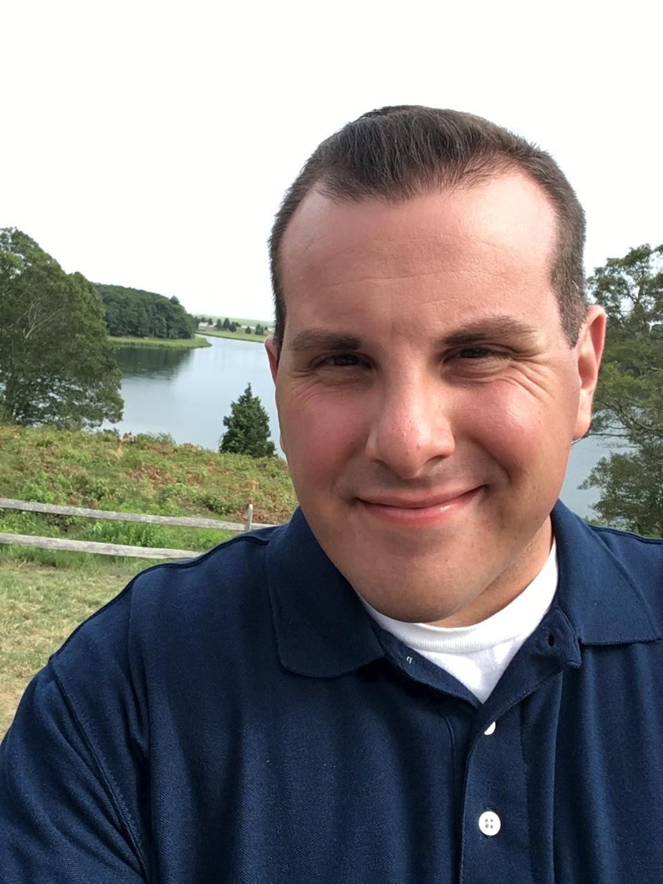 actor Robert Gagne large photo