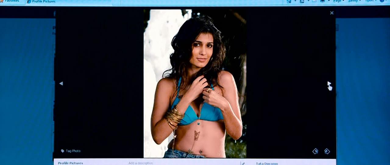 actor Tara D'Souza large photo