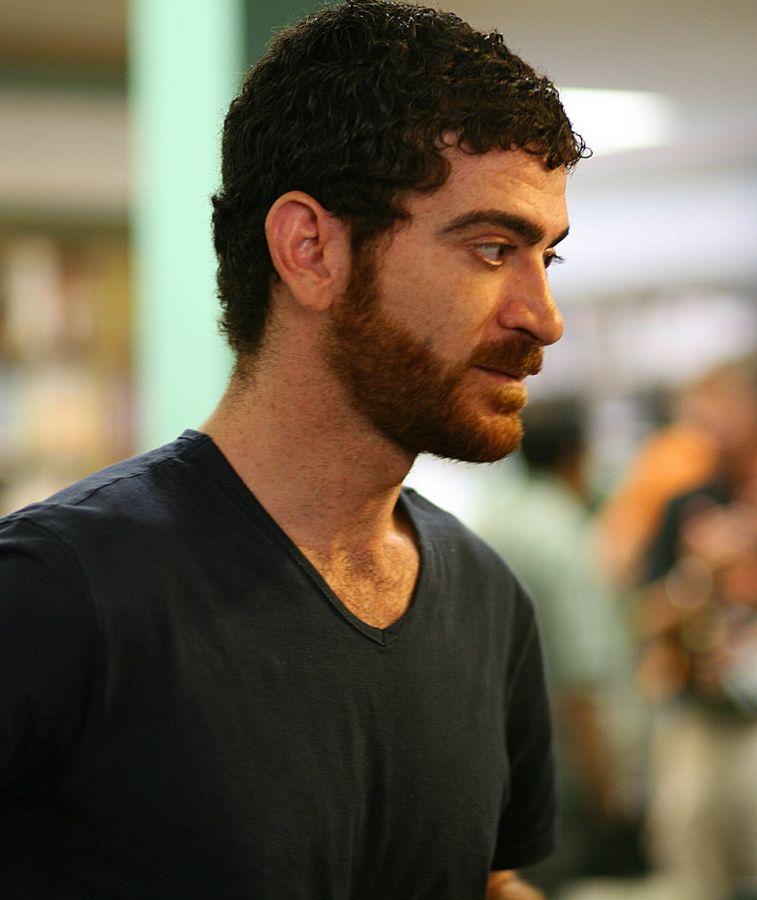 actor Yahya Alabdallah large photo