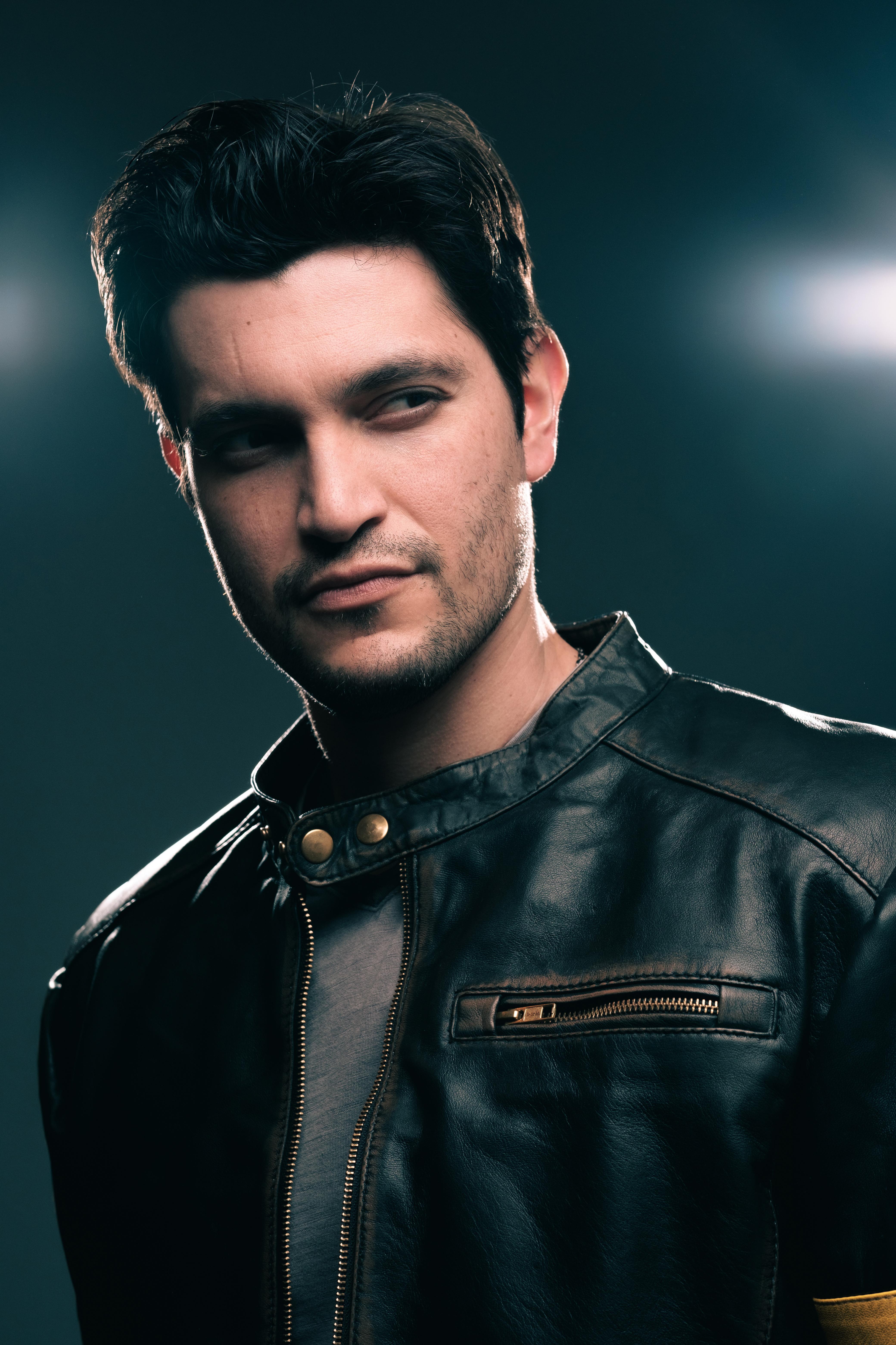 actor Humberto Castro large photo