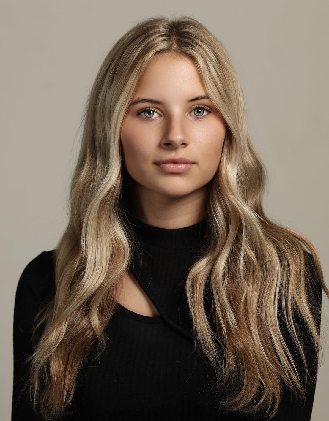 Maggie Schneider