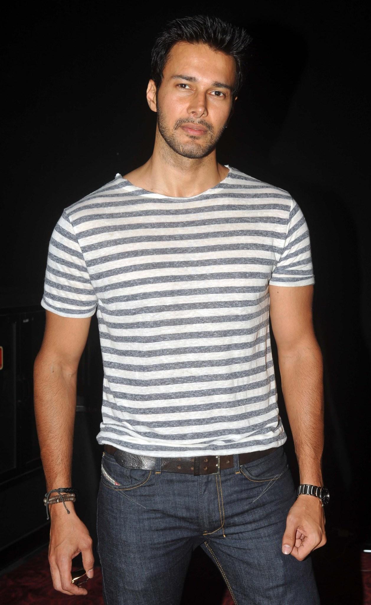 actor Rajneesh Duggal large photo