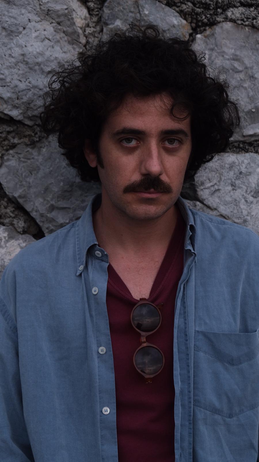 actor Simone Corbisiero large photo