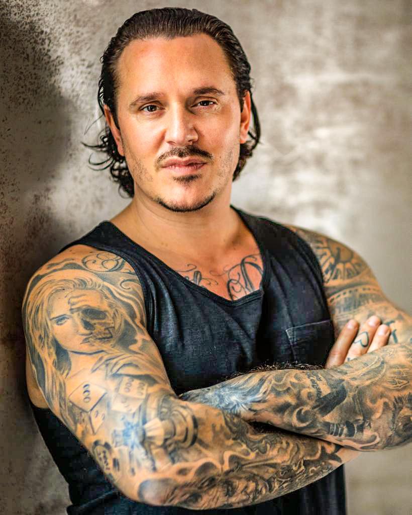 actor James Loughnane large photo