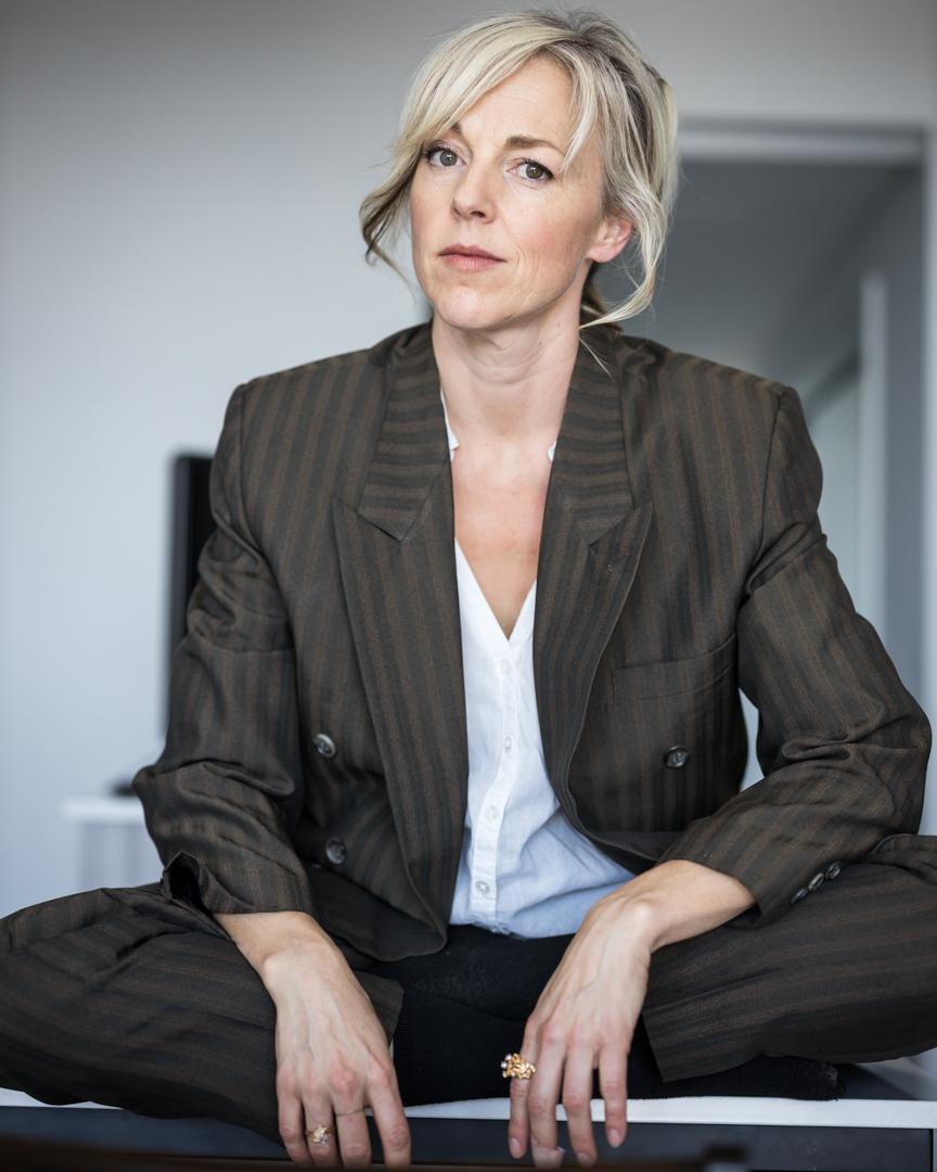 actor Tara Samuel large photo