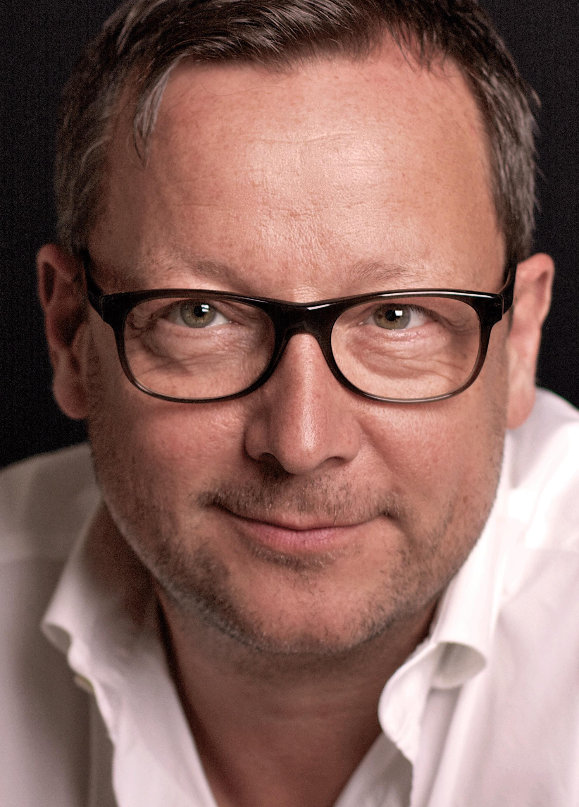 actor Matthias Brandt large photo