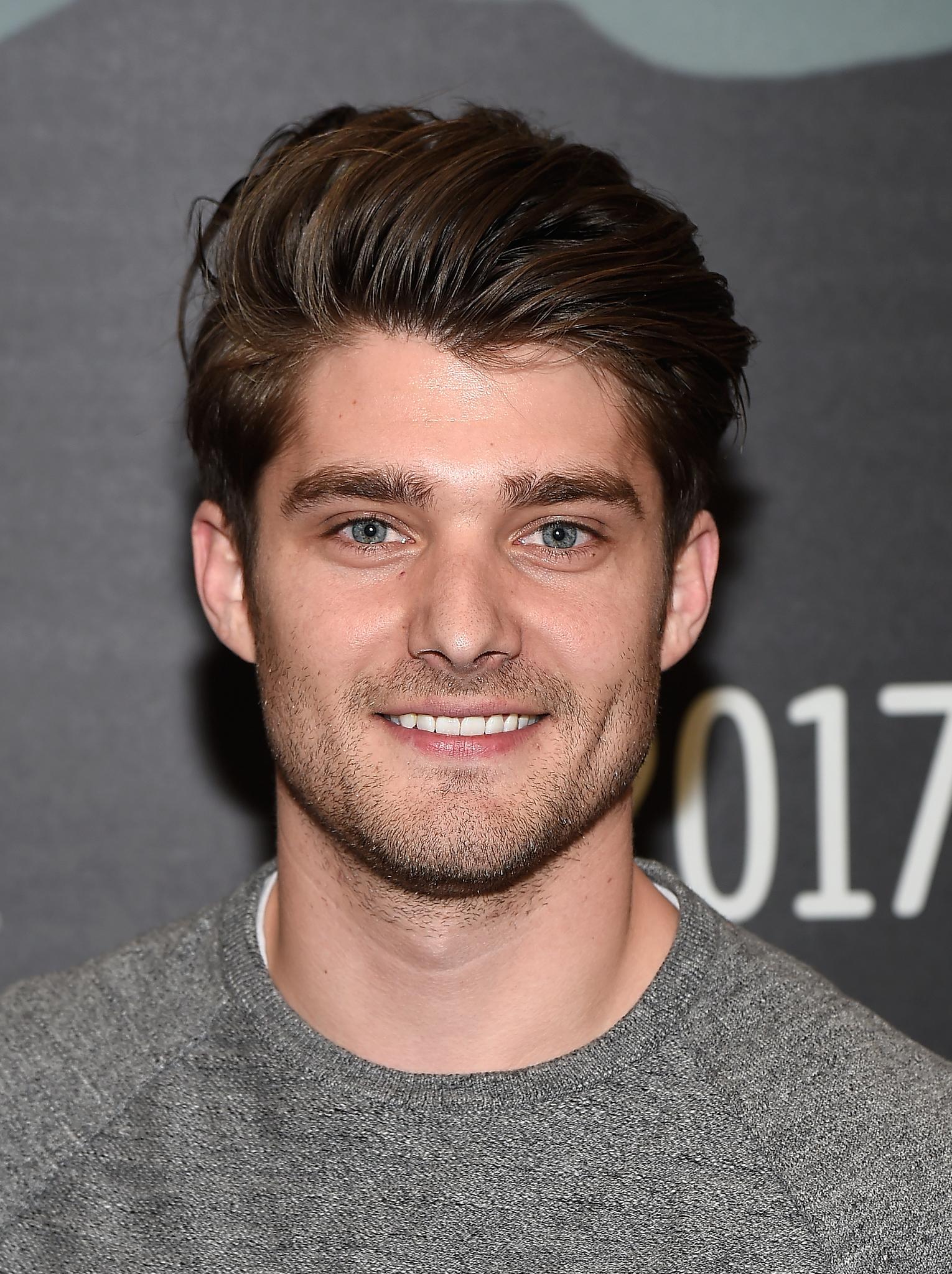 actor Doug Noble large photo