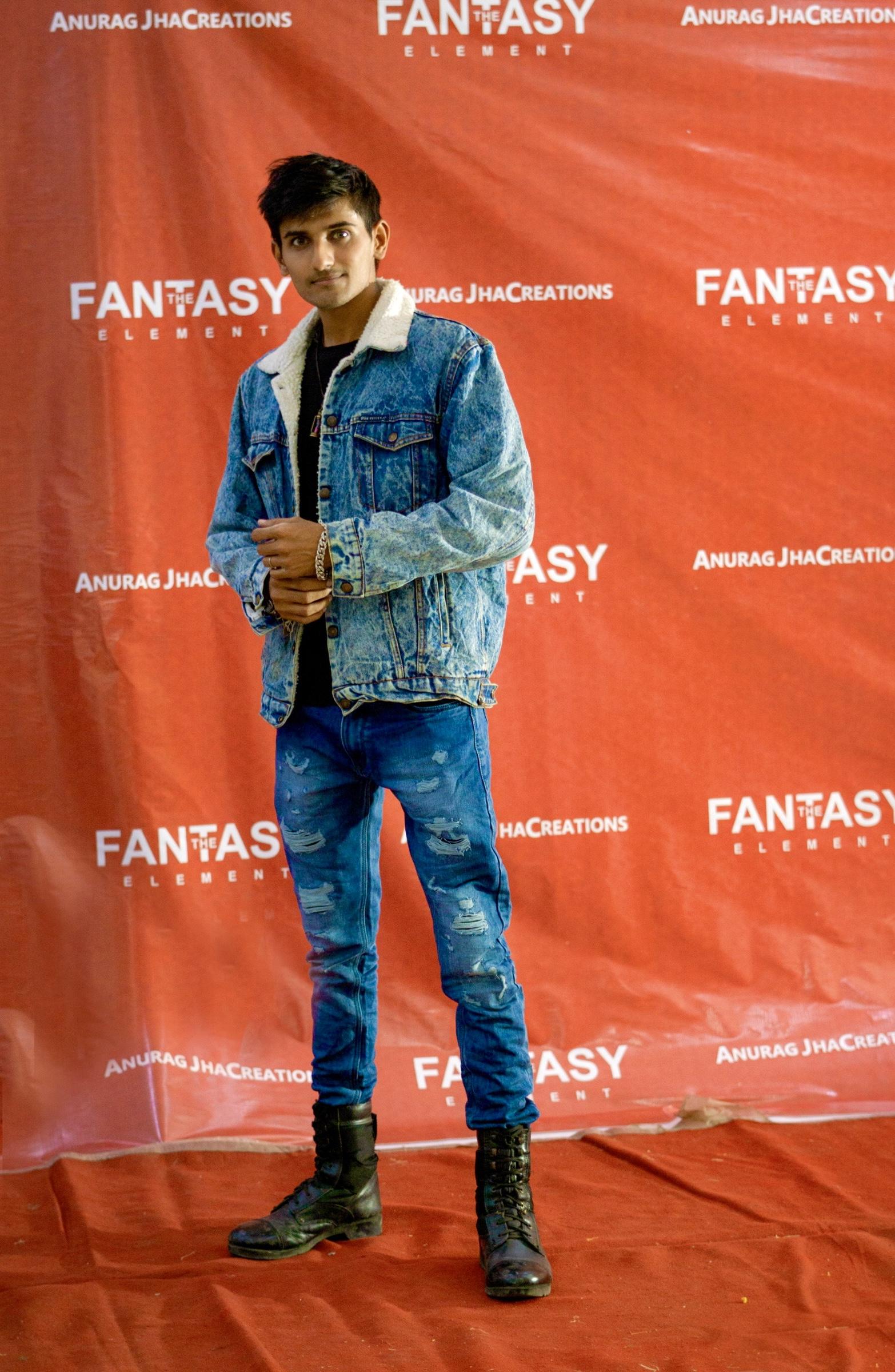 actor Dhairya Gupta large photo