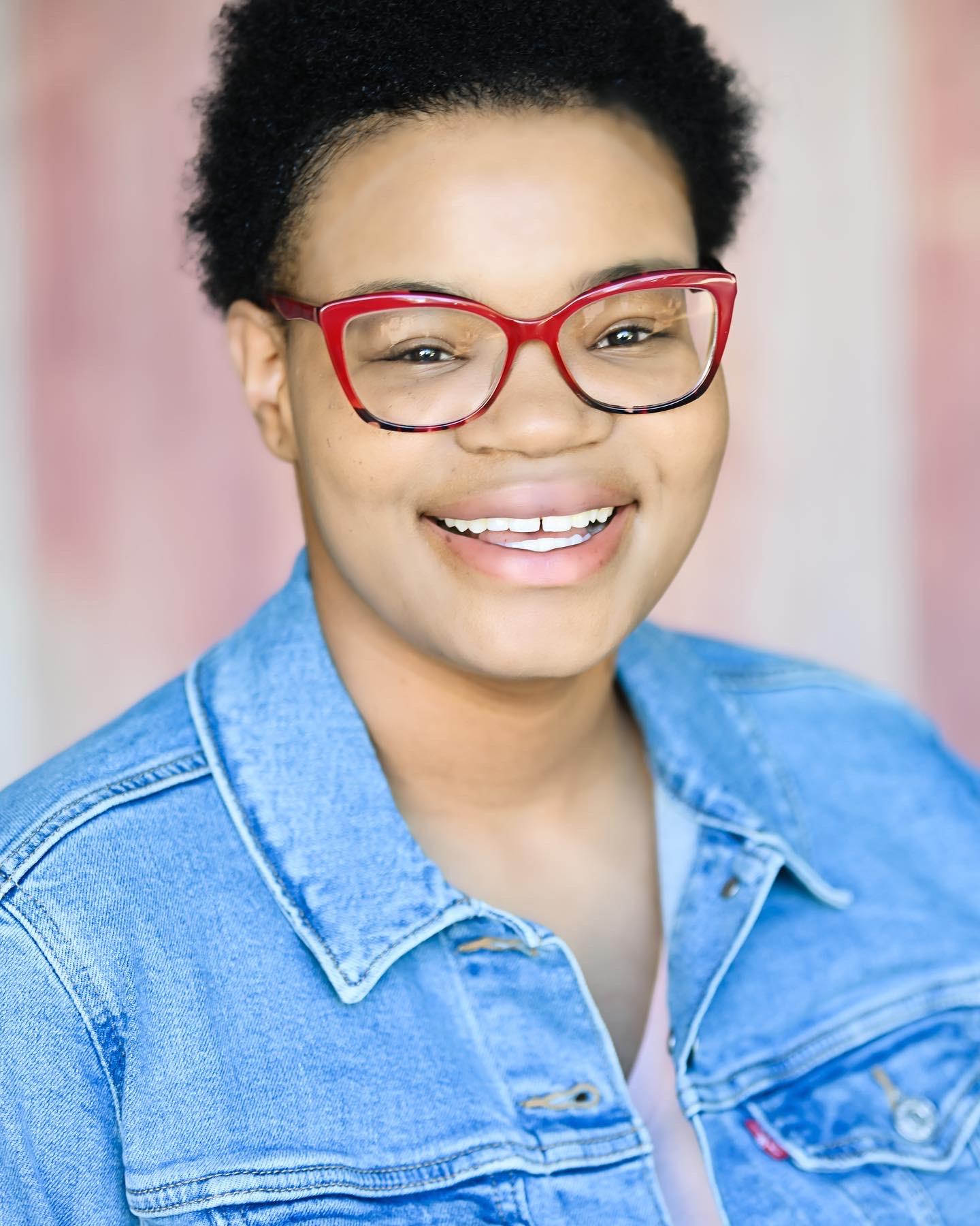 actor Ashley Rae Harper large photo