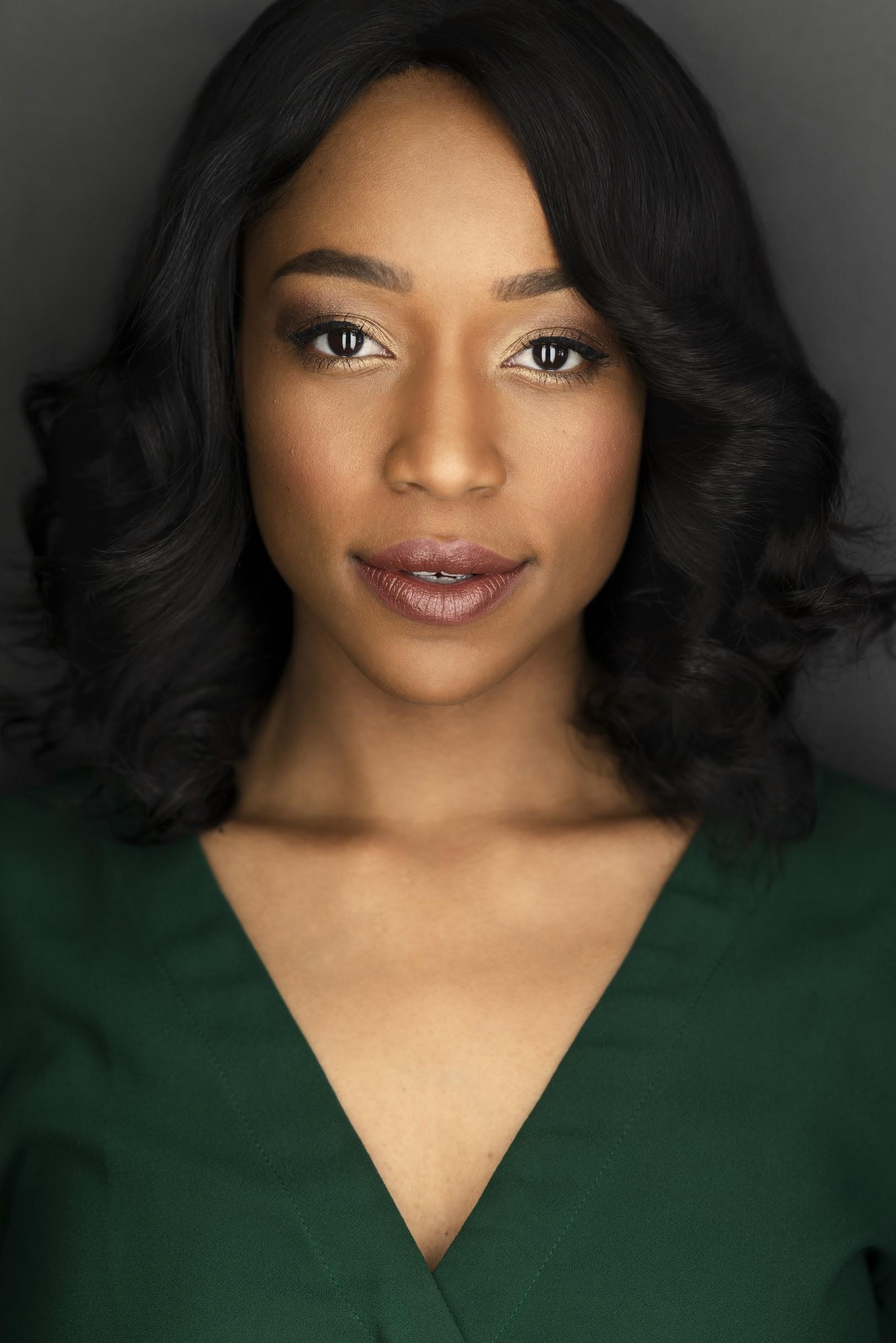 actor Grace Porter large photo