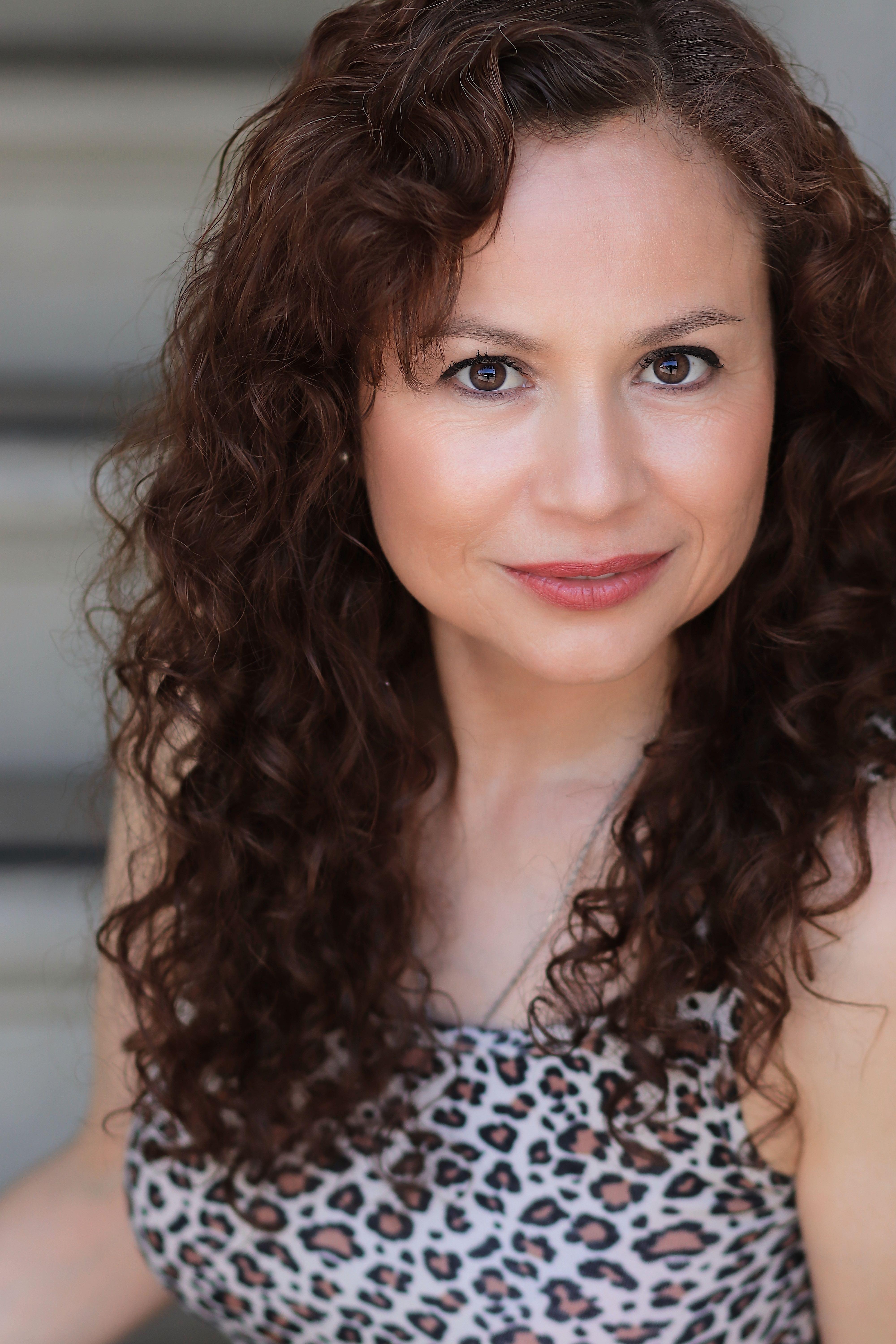 actor Rika Luna large photo