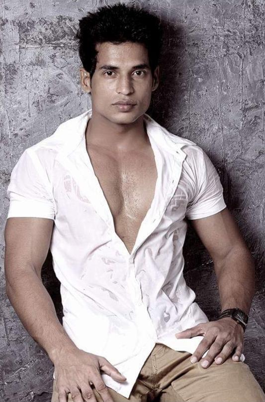 actor Monazir Khan large photo