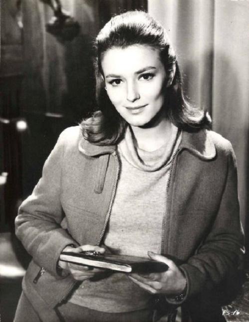 actor Serena Vergano large photo