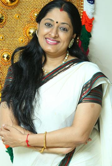 actor Urmila Unni large photo