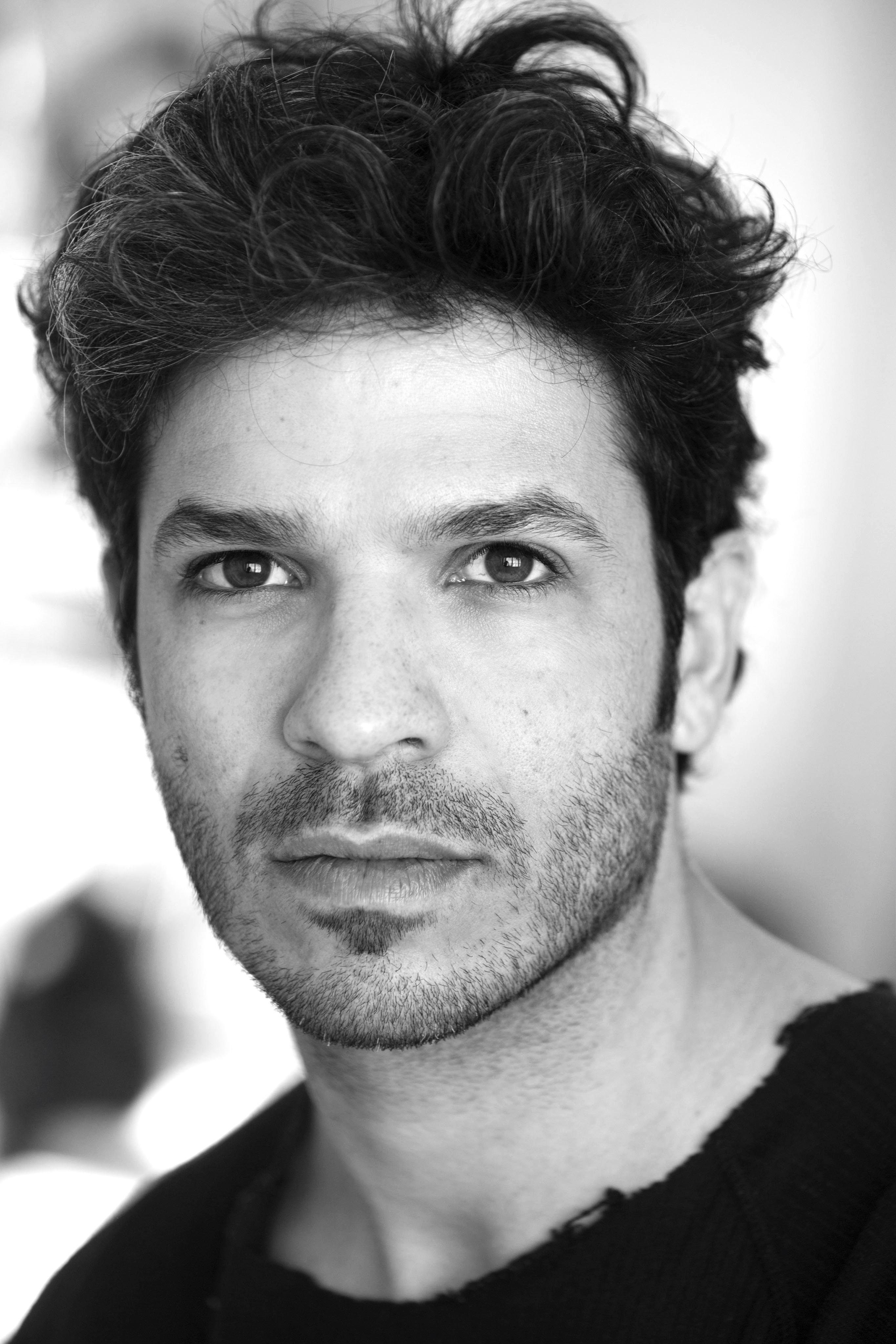 actor Roy Assaf large photo