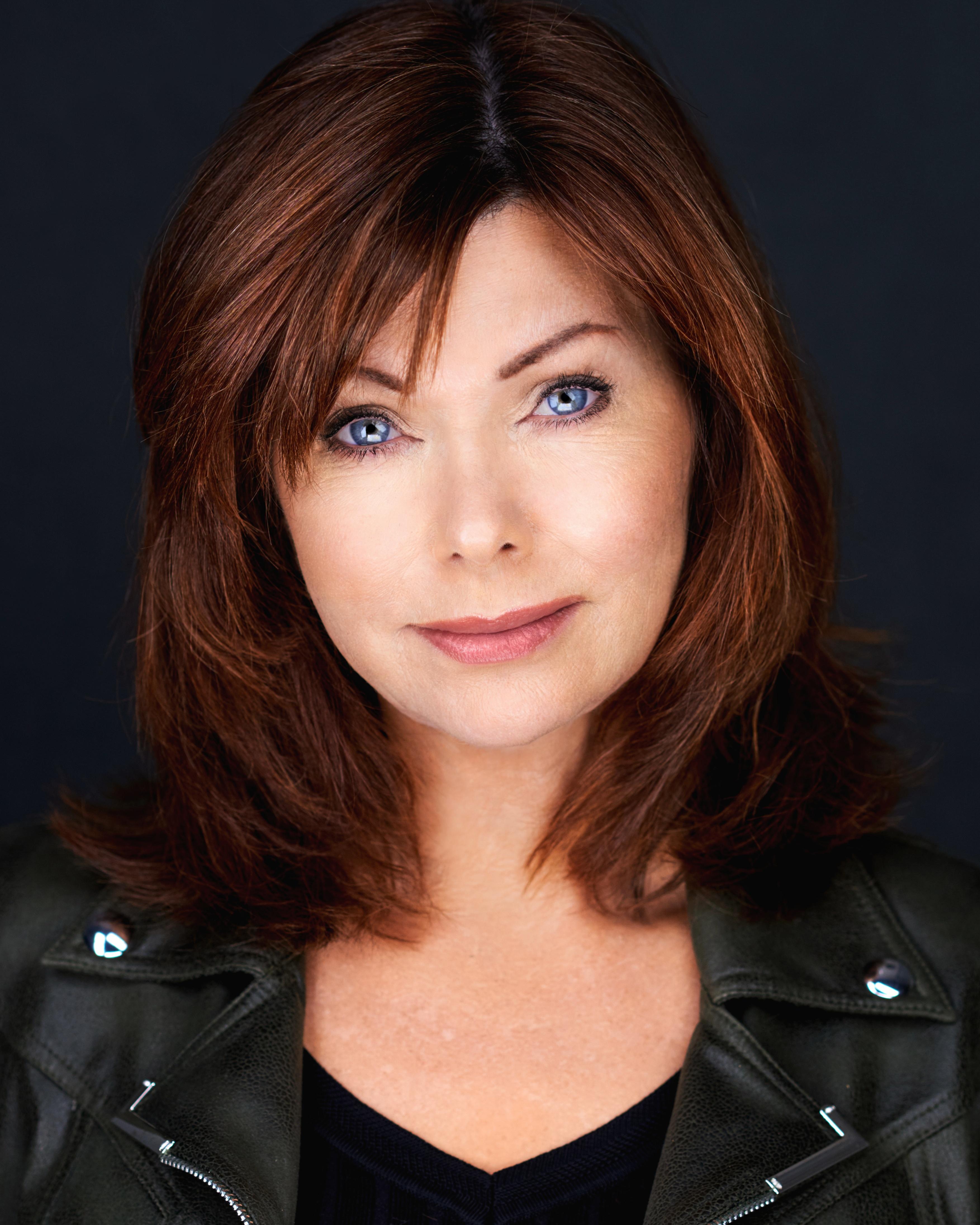 actor Janice Hamilton large photo