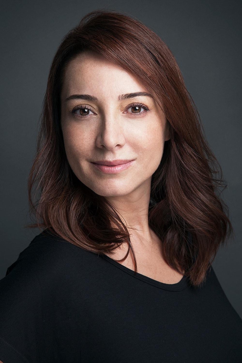 actor Dolunay Soysert large photo