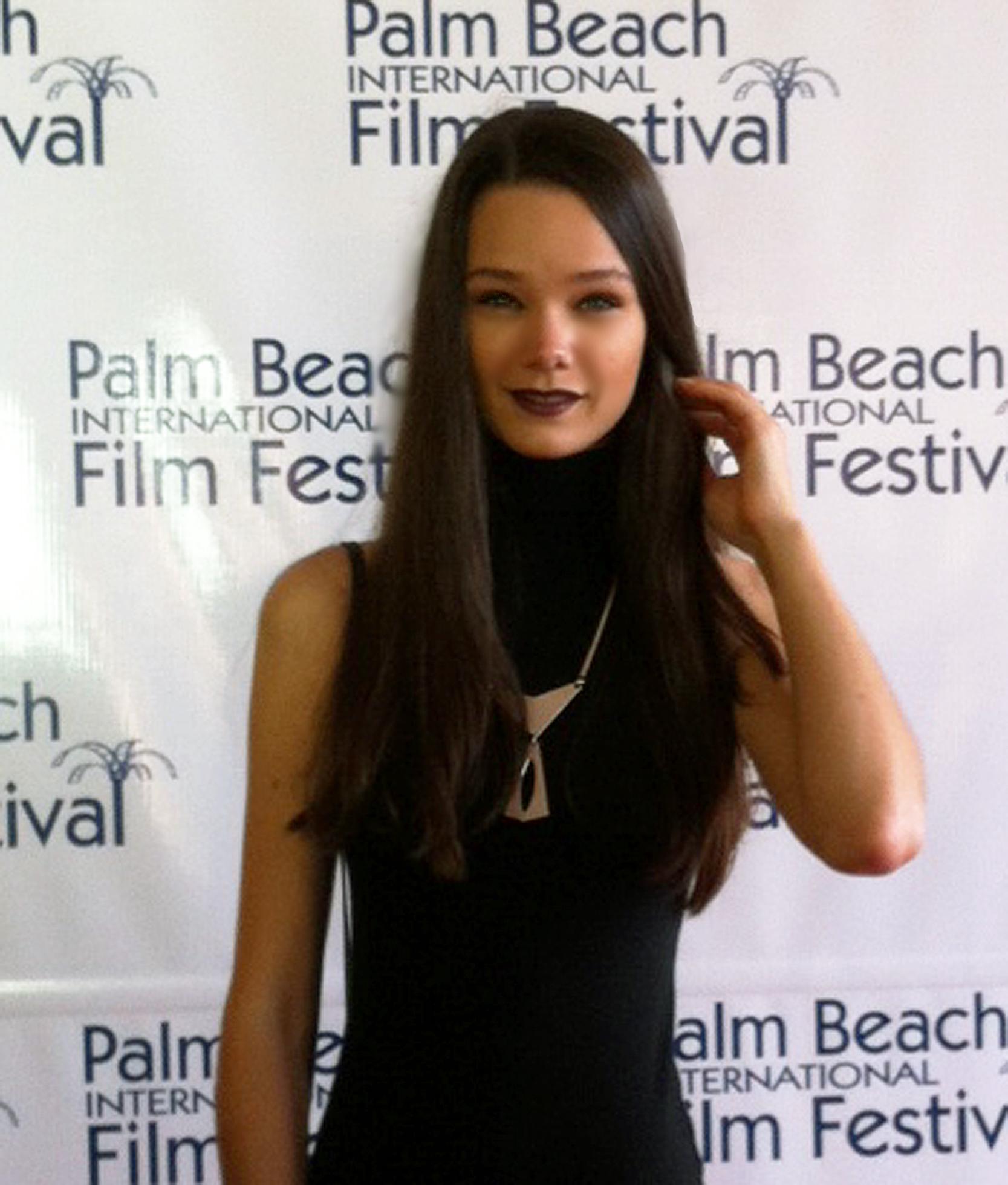 actor Mary Elise Hayden large photo