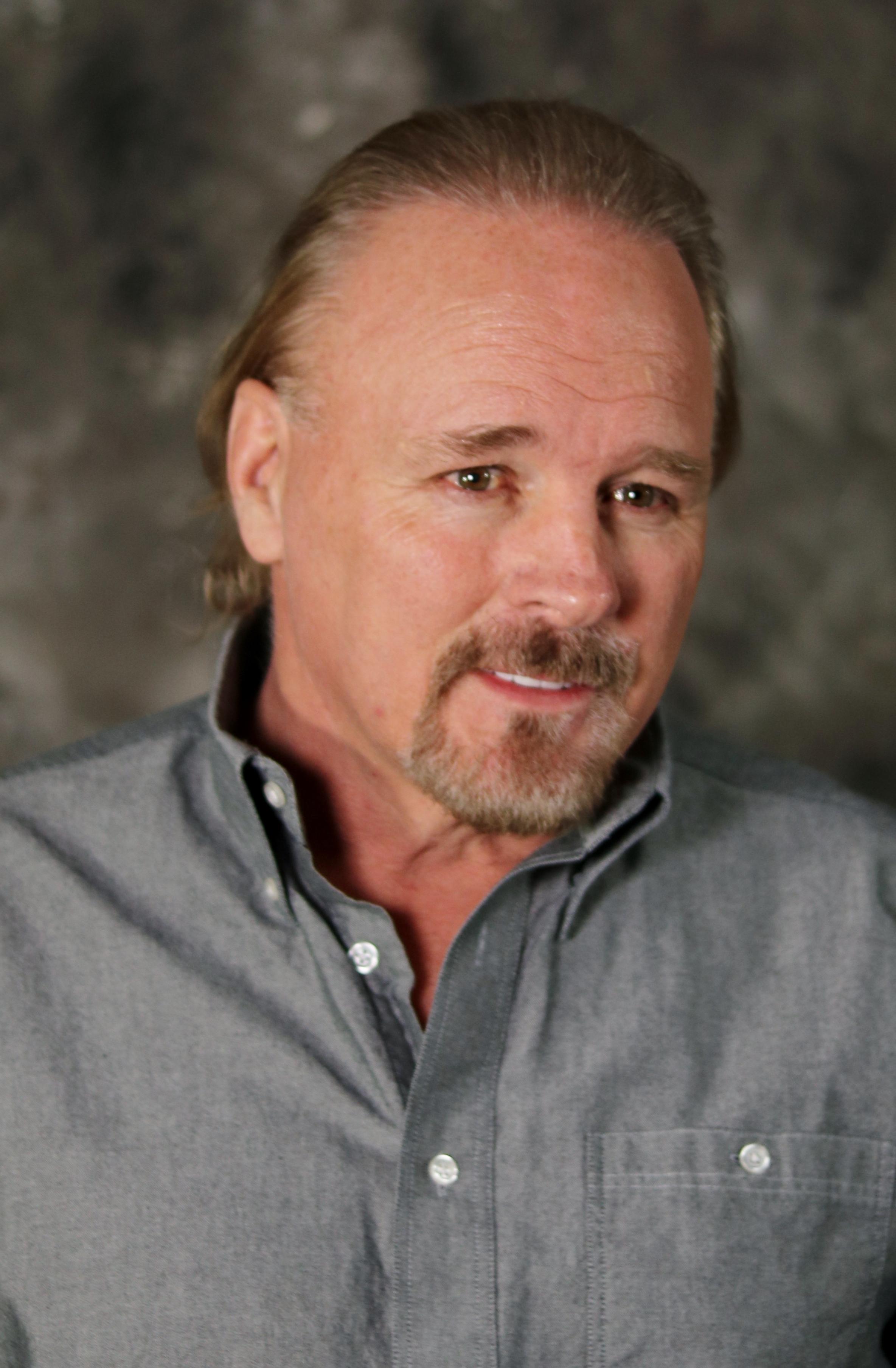 actor Gary Layton large photo