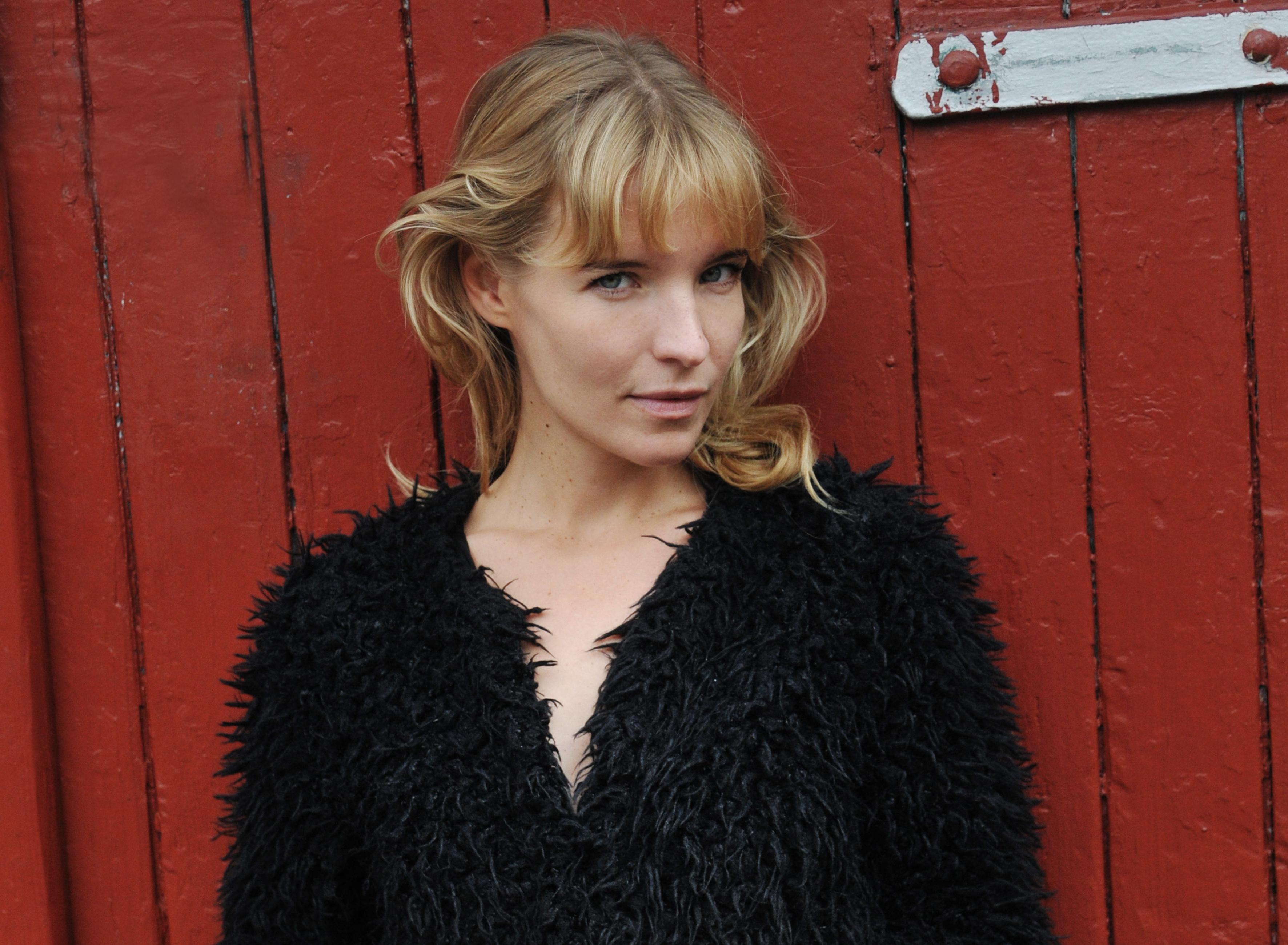 actor Bea Brocks large photo