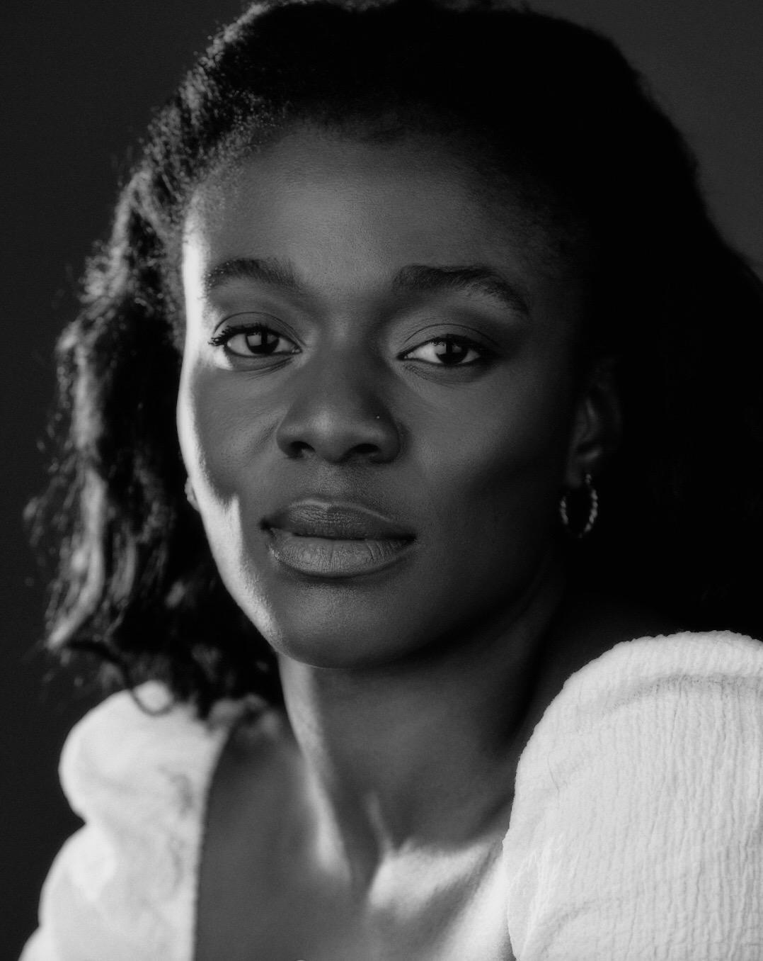 actor Jennifer Mogbock large photo