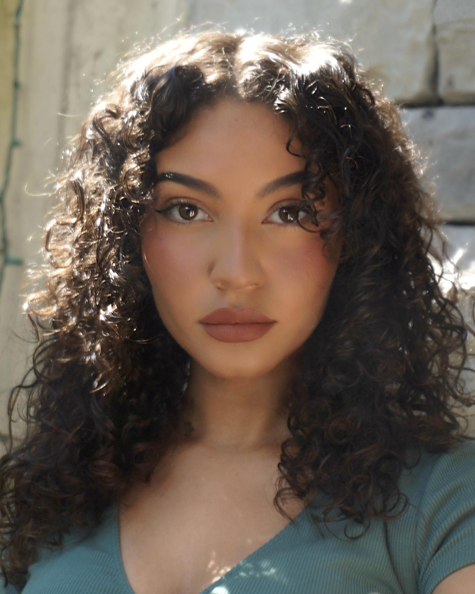 actor Ciela Estrada large photo