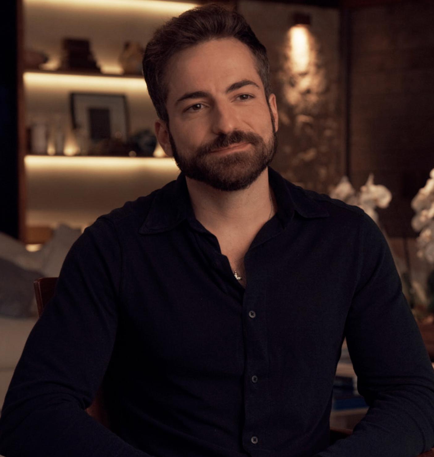 actor Thales Bretas large photo