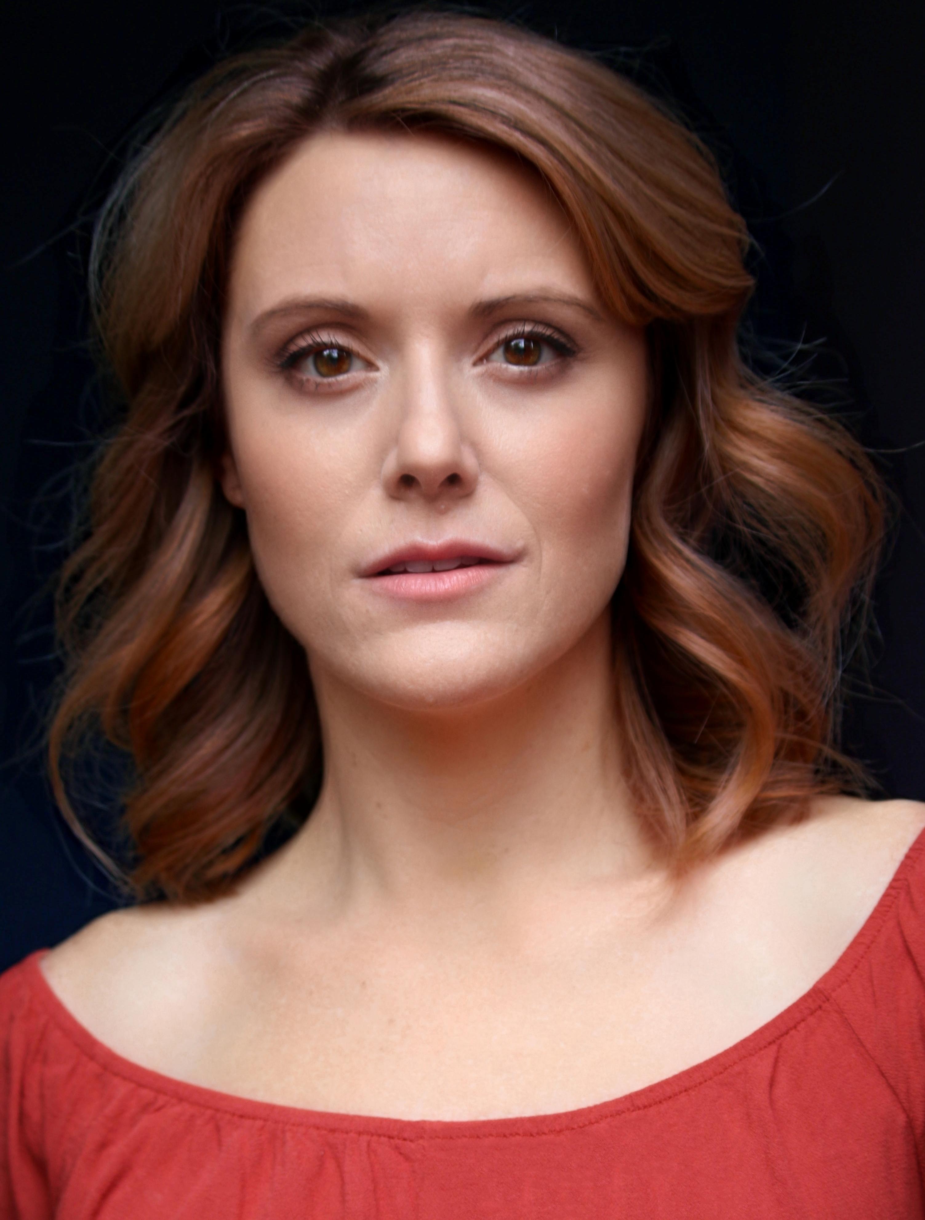 actor Heather Gilliland large photo