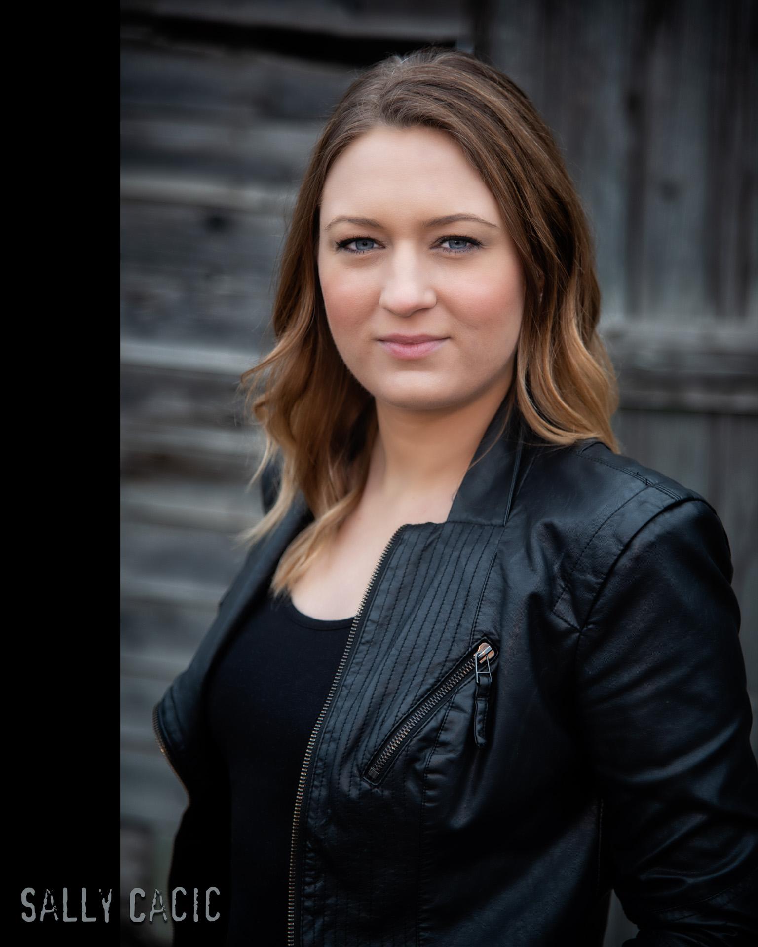 actor Sally Cacic large photo