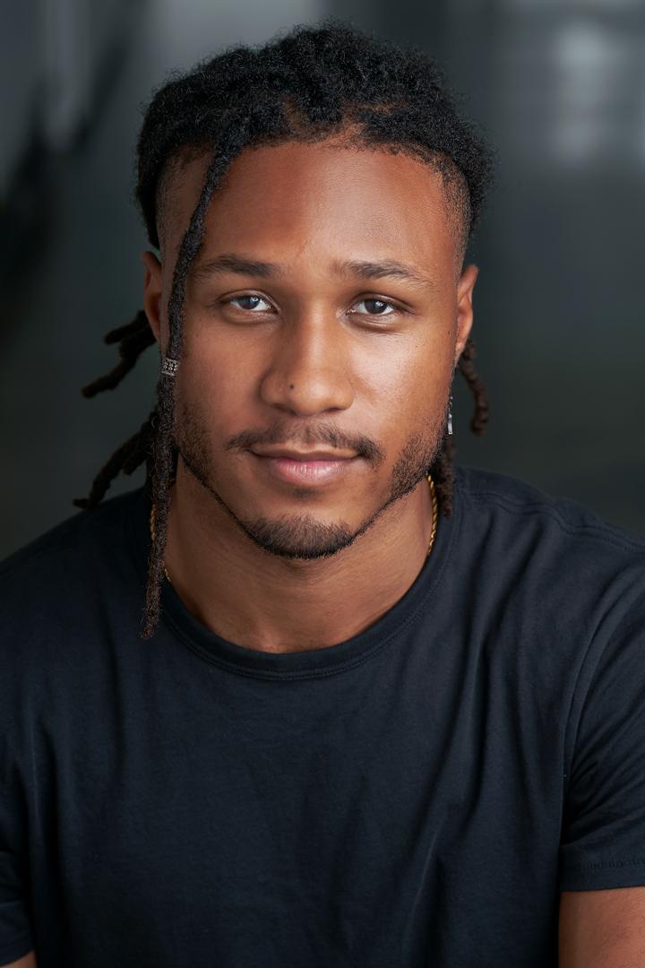 actor Colby Hollman large photo