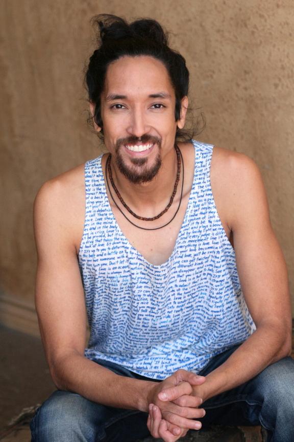 actor Johnny Caicedo large photo