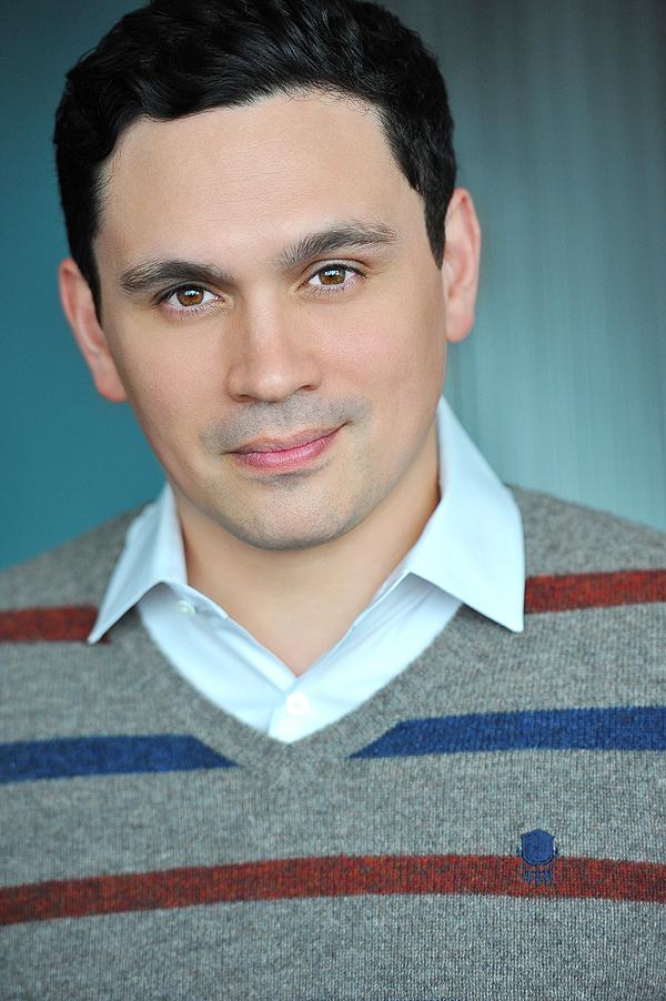 actor Owen Alabado large photo