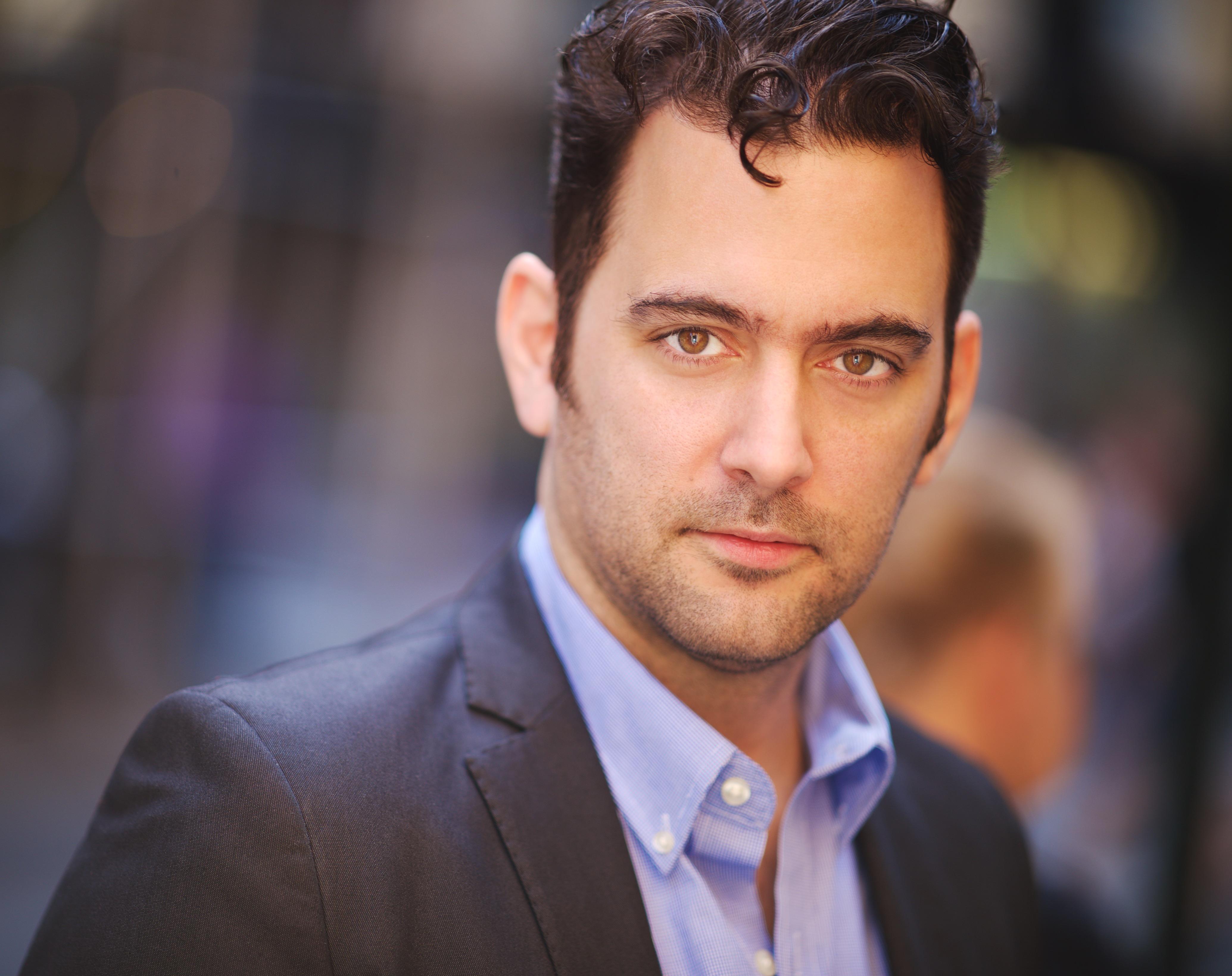 actor Alfredo De Quesada large photo