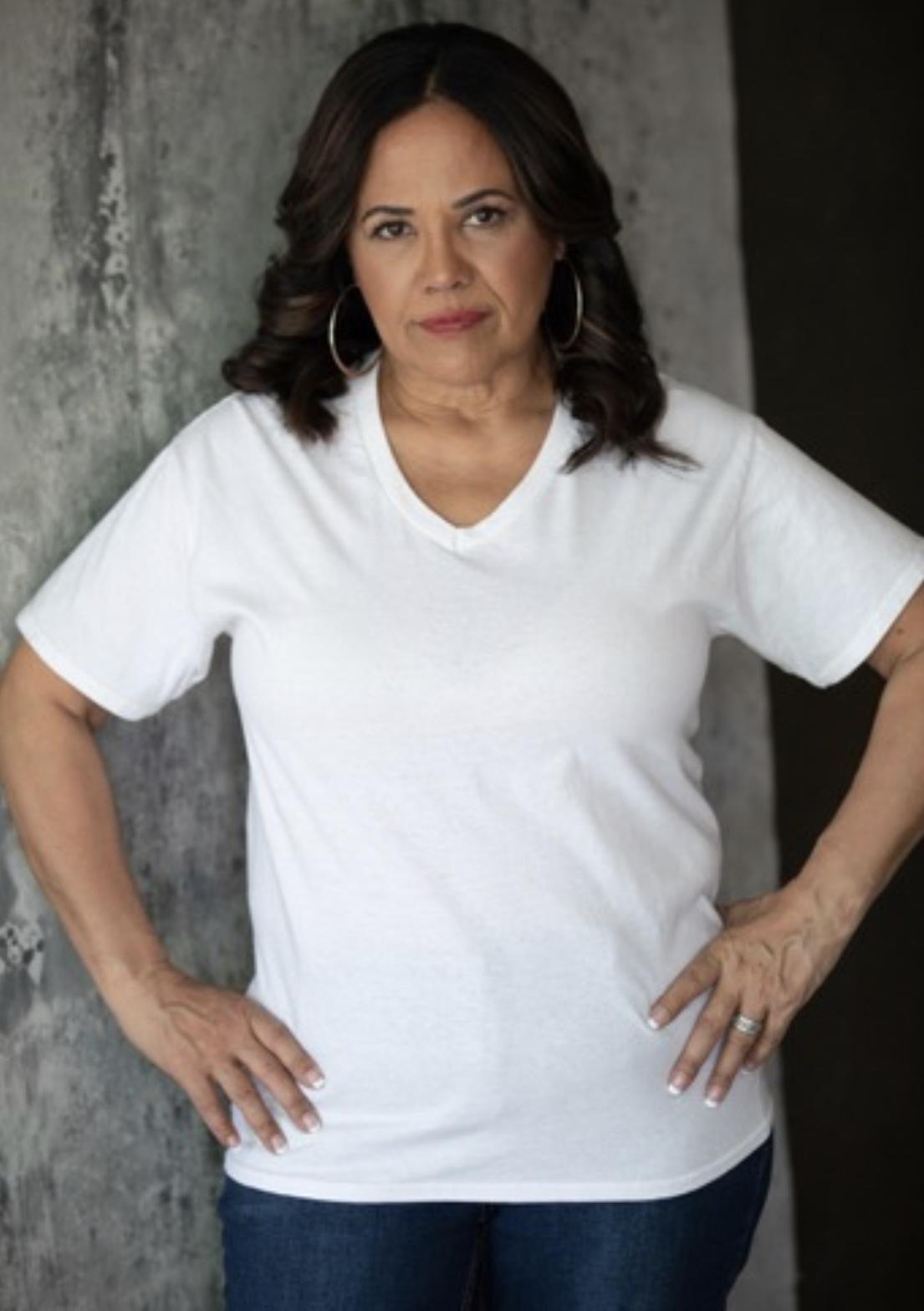 actor Julie Garcia-Briceno large photo