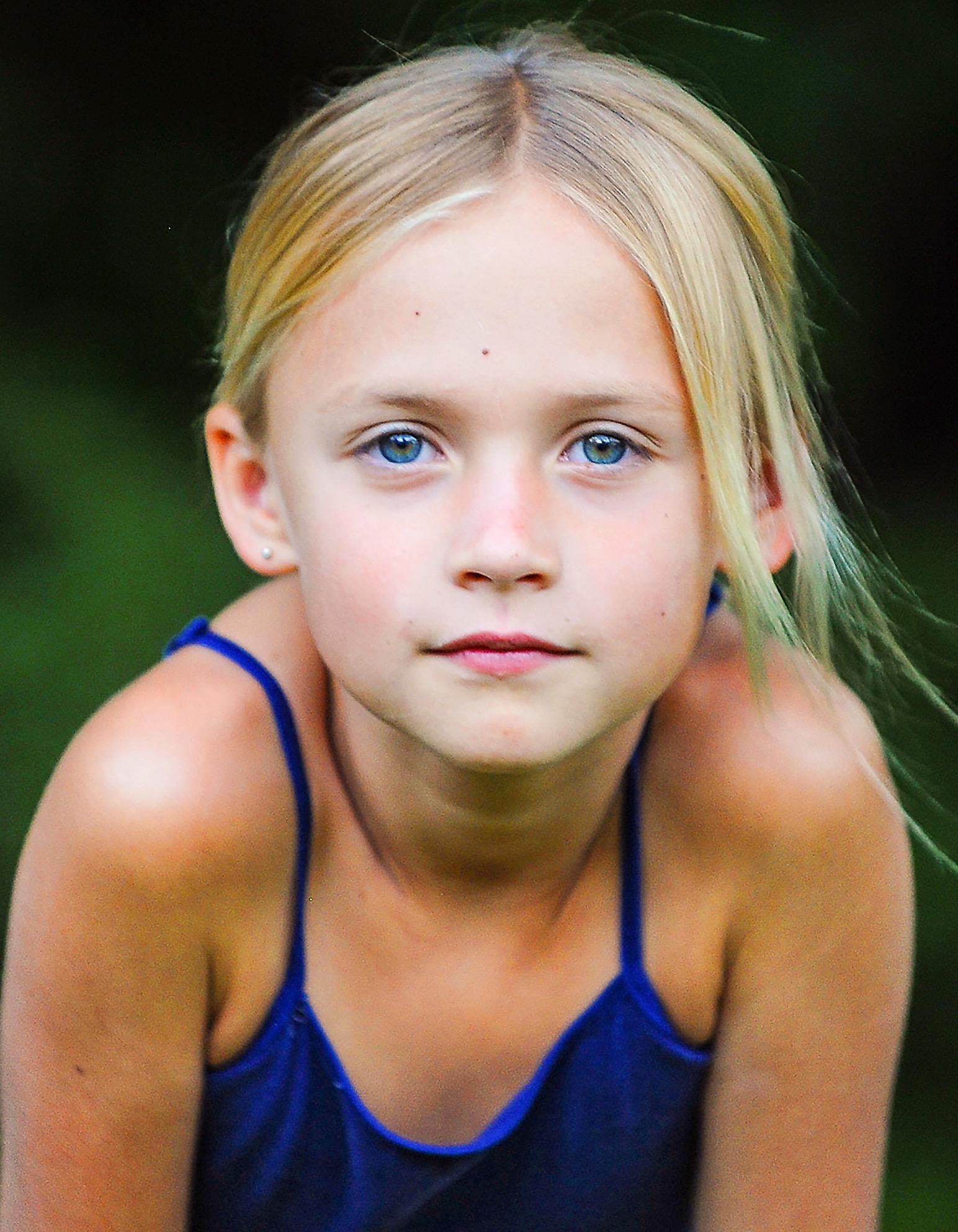 actor Dylan Raine Woods large photo