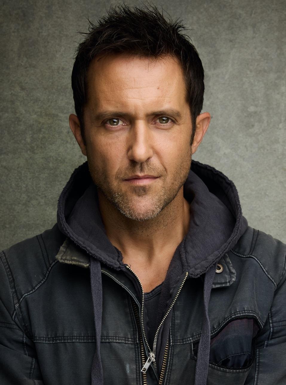 actor Robert DuBois large photo