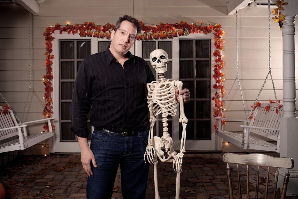 actor Patrick Ewald large photo