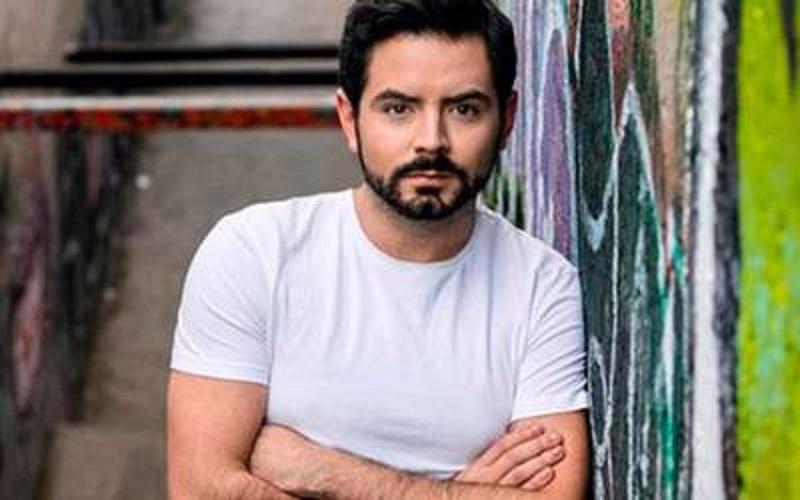 actor José Eduardo Derbez large photo