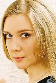 actor Julianna Mihnevich large photo