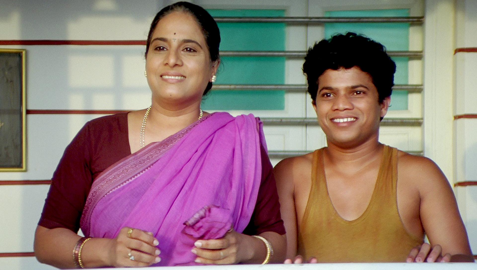 actor Shubhangi Gokhale large photo