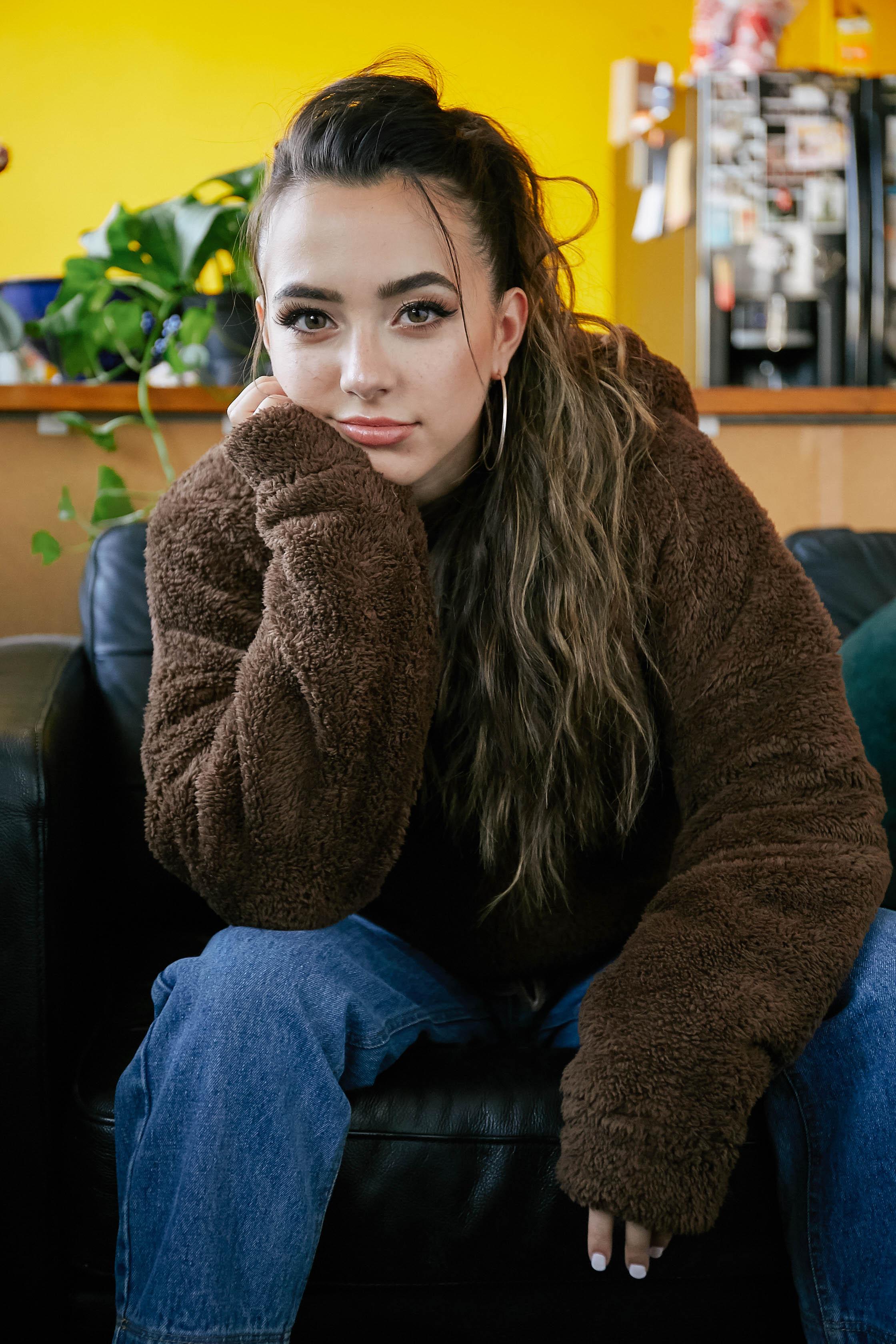 actor Veronica Merrell-Burriss large photo