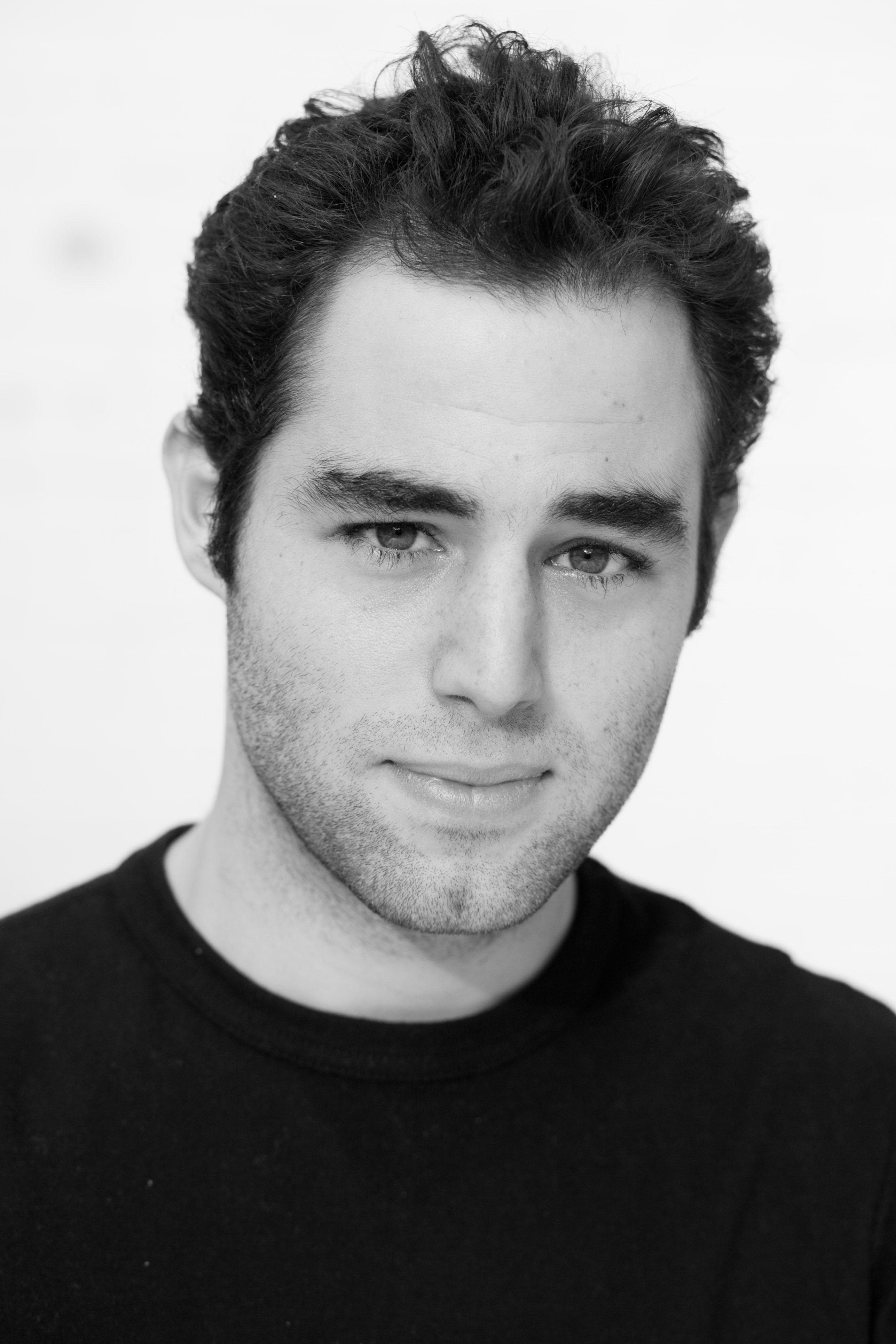 actor Bedii Akin large photo