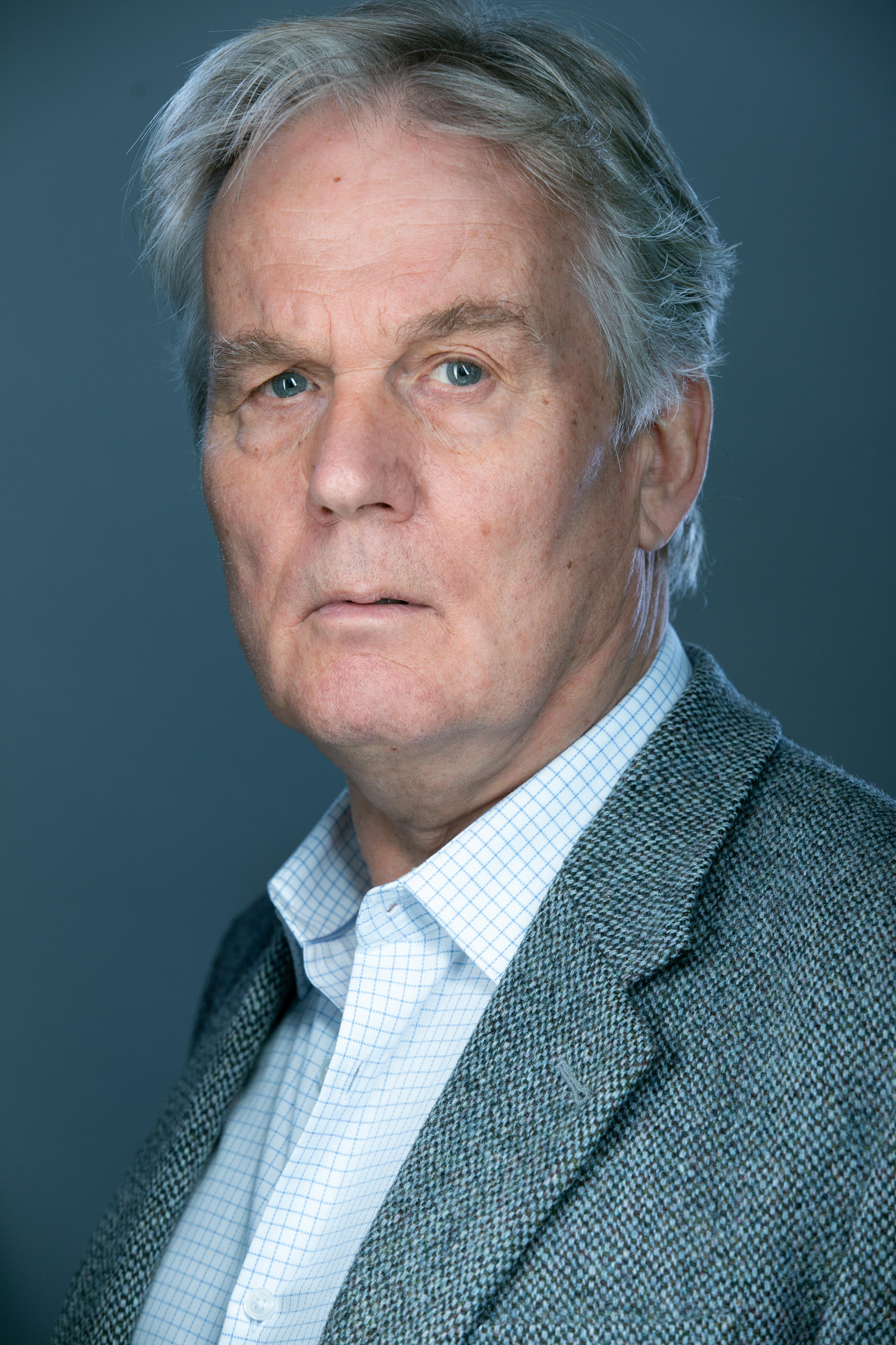 actor Geoffrey Kirkness large photo