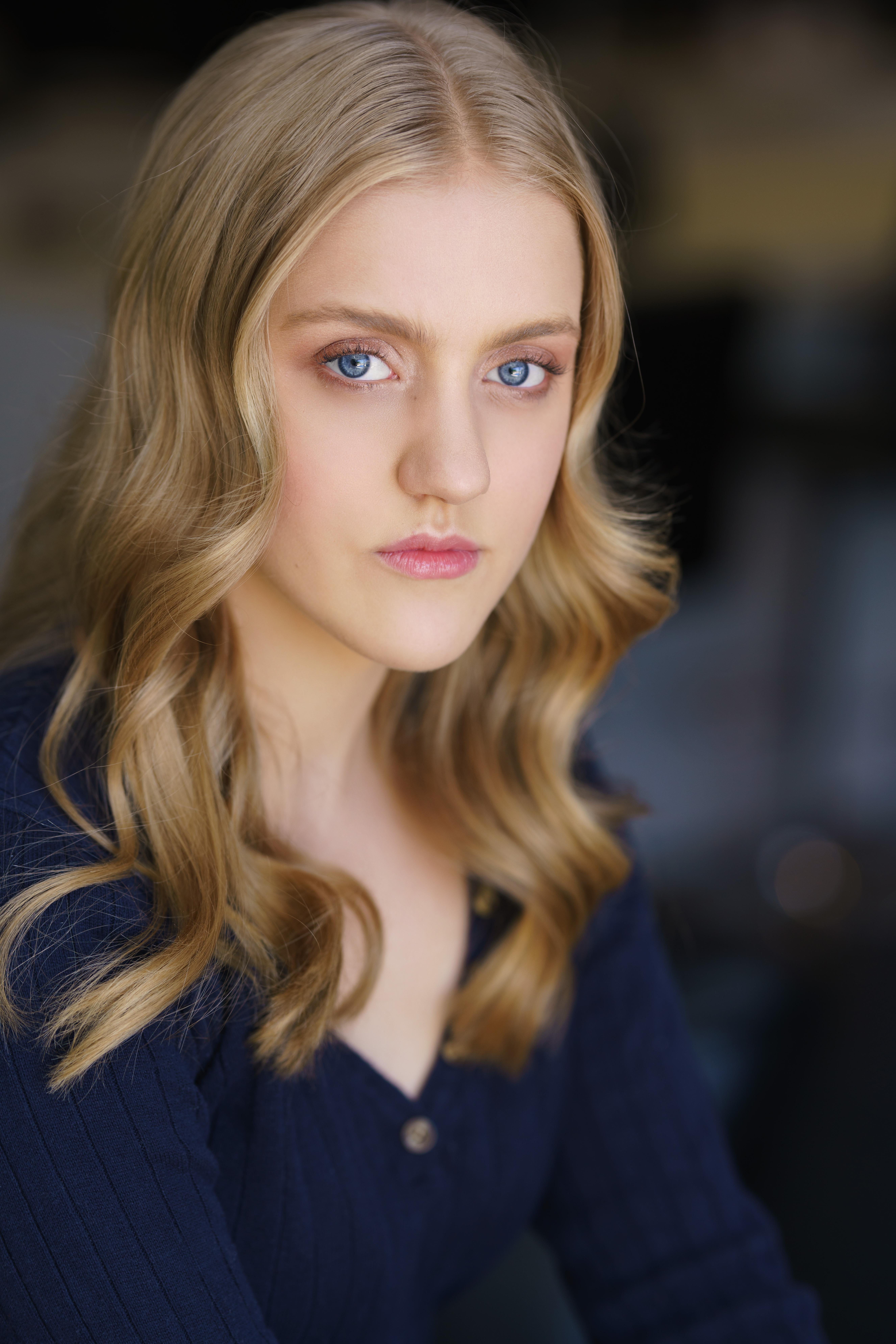 actor Nicola Kinnane large photo