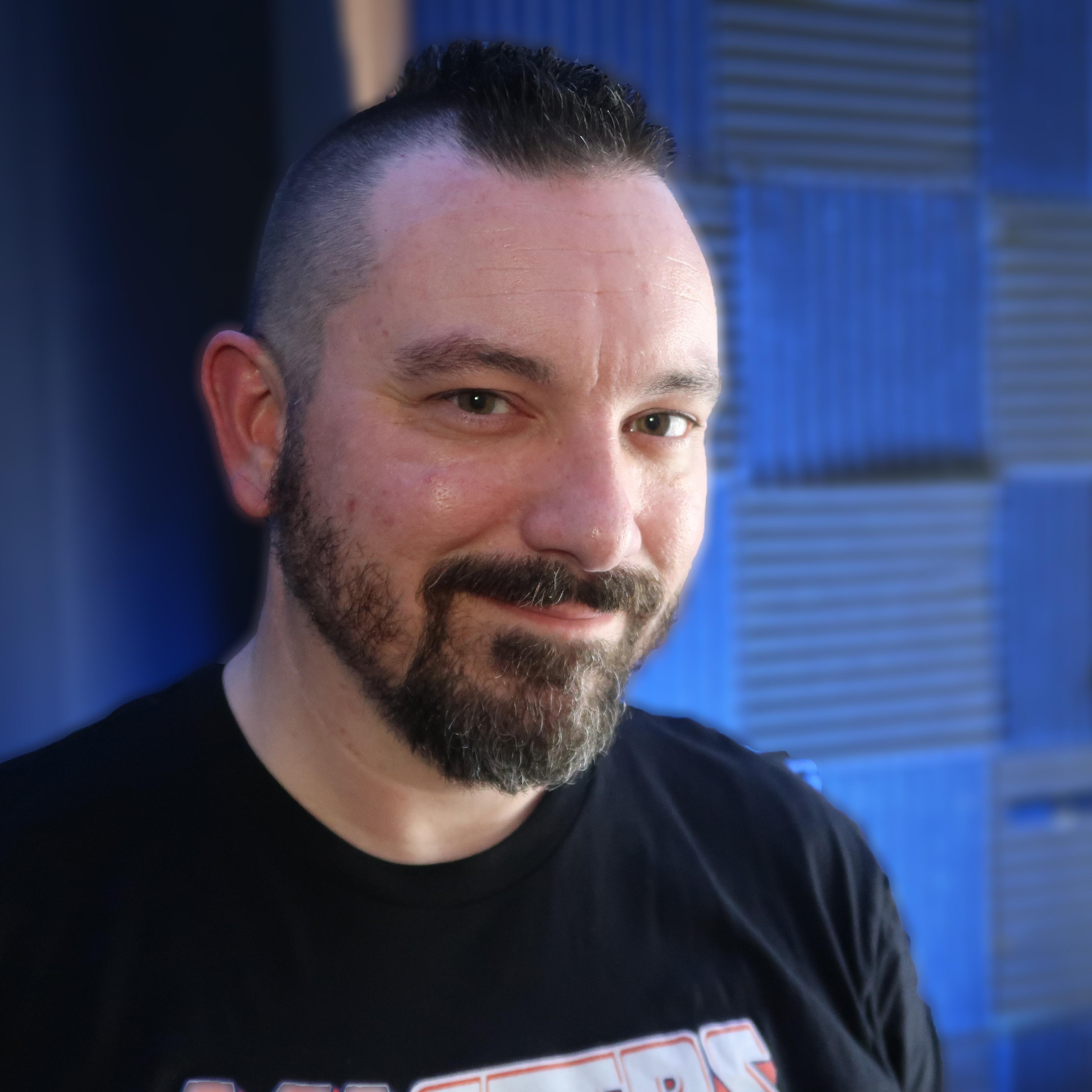 actor Dan Eardley large photo